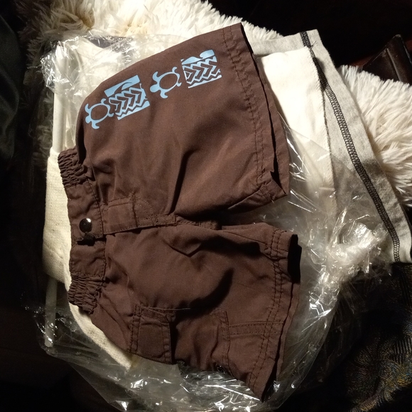Kahala Kids shorts with turtle motif, 12 mo, blue and brown, adorable. - Picture 1 of 4